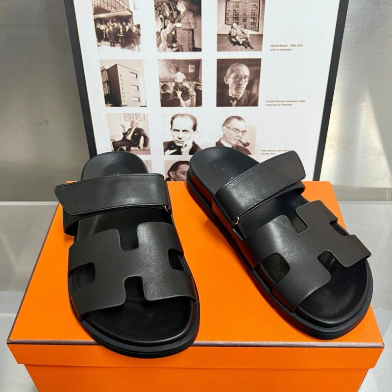 Good-Looking! Summer Outdoor Wear Velcro Soft-Soled Couple's Same Style Two-Strap Slippers for Men and Women, Beach Sandals for Outdoor Wear Good-Looking! Summer Outdoor Wear Velcro Soft-Soled Couple's Same Style Two-Strap Slippers for Men and Women, Beach Sandals for Outdoor Wear