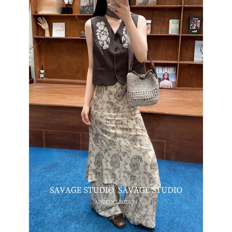 Savage Original Edition! 26Ss Pod Pattern Print Loose Skirt Pants for Women, Vacation Style Faux Two-Piece Wide-Leg Straight Pants