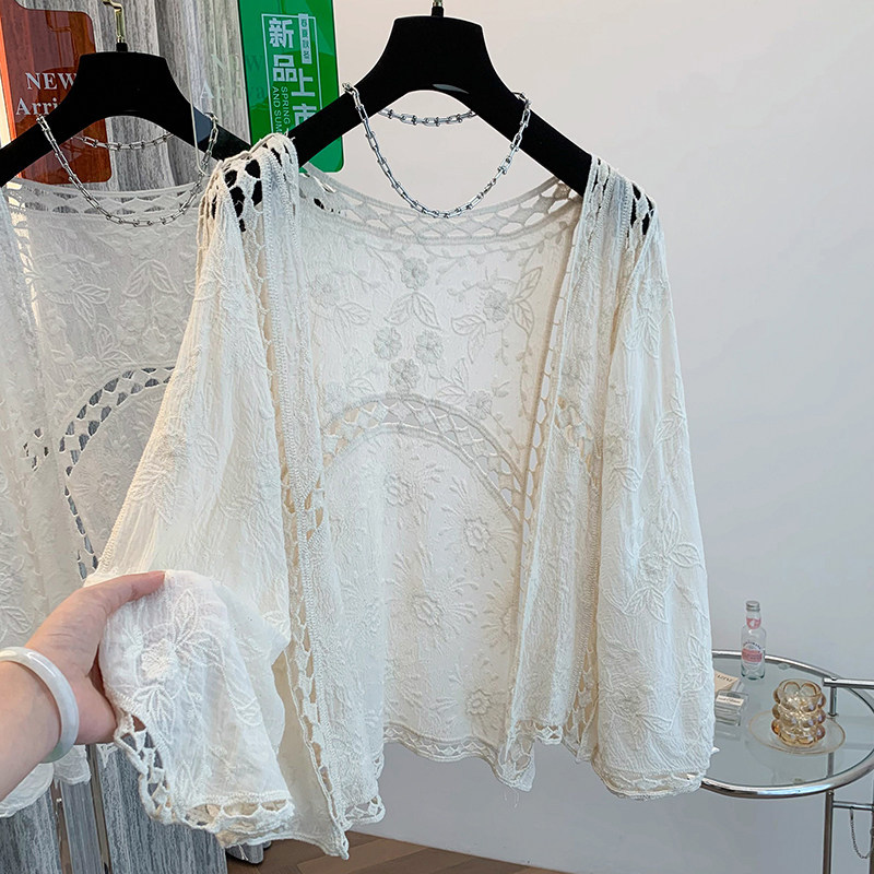 French-Style Hollow Lace Shirt, Lace Sun Protection Cardigan for Women, Summer Plus-Size Women's Long-Sleeve Loose Outerwear Top, White French-Style Hollow Lace Shirt, Lace Sun Protection Cardigan for Women, Summer Plus-Size Women's Long-Sleeve Loose Outerwear Top, White