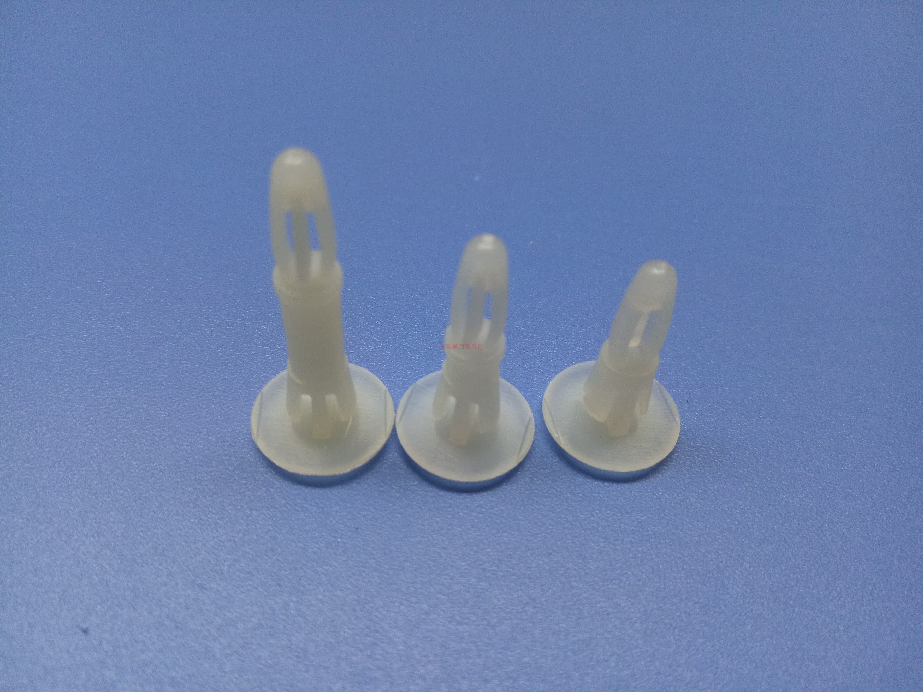 小小支撑柱背后的科技魔法：尼龙本色平底隔离柱GLCBSC5/6/7系列