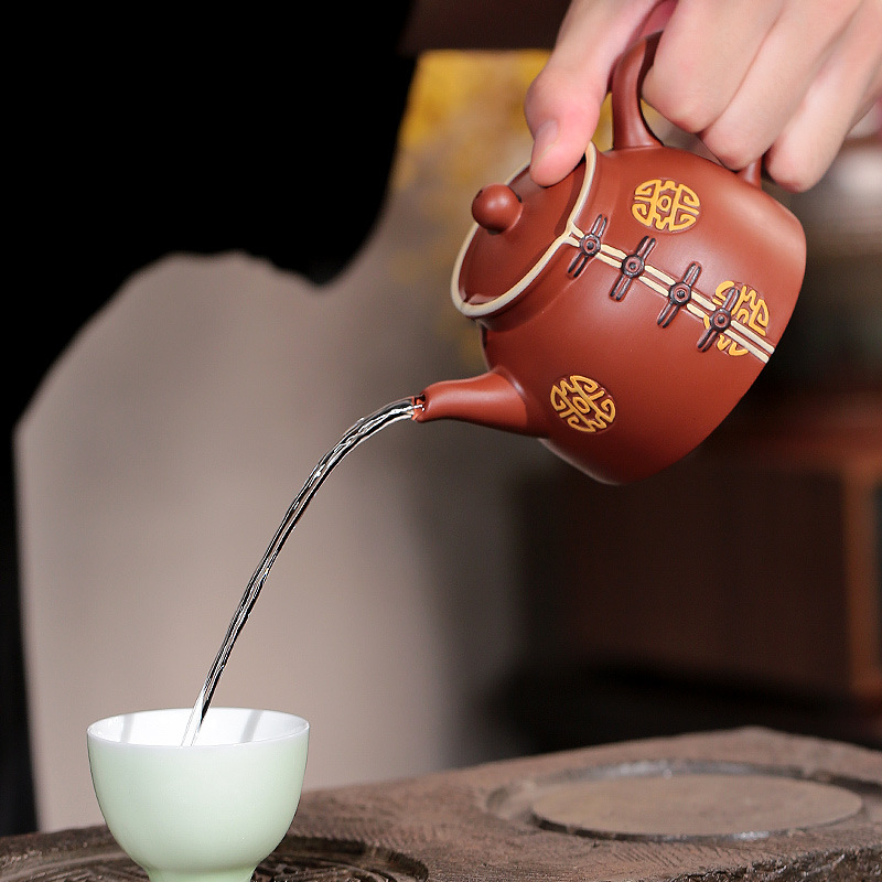 Four - walled yard tang suit high - end atmosphere are it custom creative move undressed ore purple clay teapot tea set the teapot