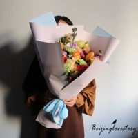 Смешанный и сопоставленный стиль букета k