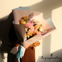 Смешанный и сопоставляемый букет J