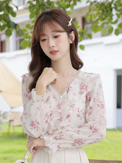 V领碎花雪纺衫长袖内搭衬衫2025早秋新款荷叶边上衣蕾丝打底衫女