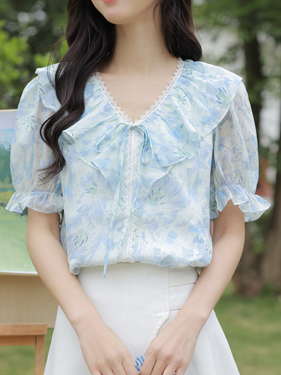 V-neck floral chiffon shirt women's short-sleeved 2025 summer new style ruffled shirt western style bow lace top