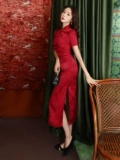 Red Cheongsam 2024 Новые женщины улучшенные вступительные экзамены в колледже и высококачественные флаги, чтобы выиграть повседневное платье