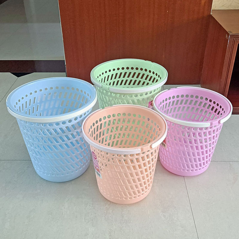 Hollowed-out bin double handle Plastic word paper basket Family bagging sanitary barrel No cover containing basket Quantity