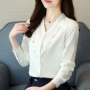 Xuân 2018 mới tết dài tay áo gió nữ ngọc trai V-cổ khí chất chuyên nghiệp OL đi phượt áo voan nữ áo sơ mi nữ form rộng