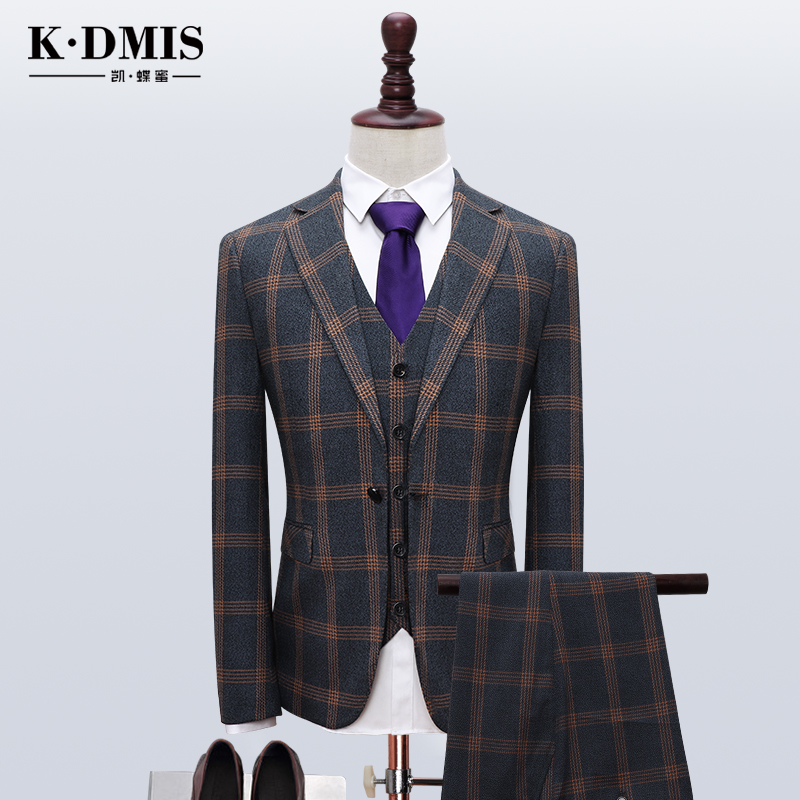 Men's western-style suit plaid Inn Wind Three sets of Korean version Body Business Small Suit Wedding Gown Young Handsome
