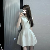 Белый летний жилет без рукавов, небольшой приталенный корсет, белая юбка, подходит для подростков, по фигуре