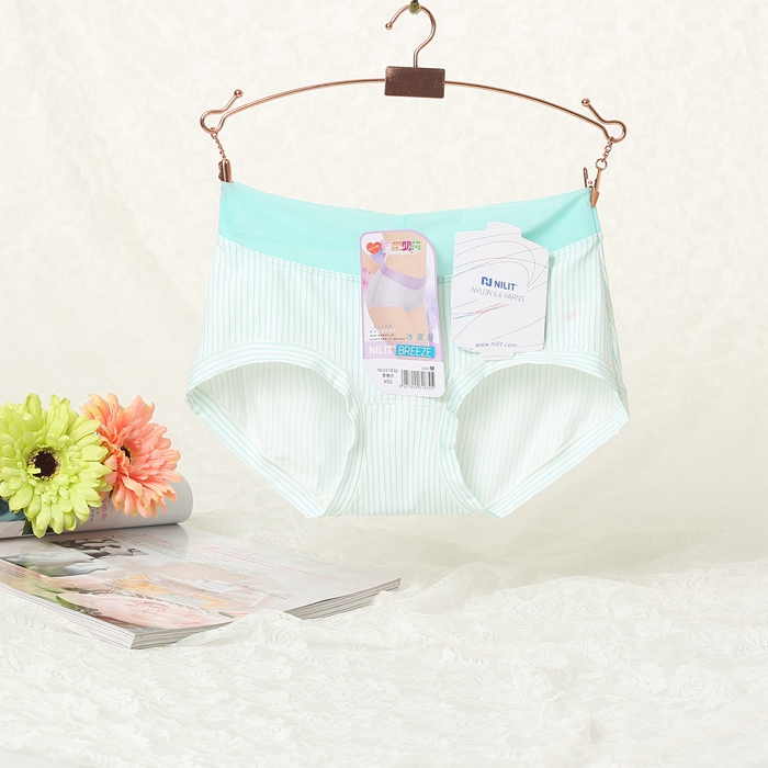 Slip jeunesse sexy en soie Ice - Ref 639814 Image 17