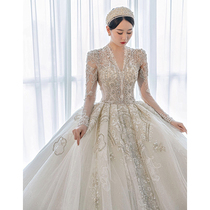  French wedding dress 2021 new bridal temperament main yarn luxury heavy industry V-neck long-sleeved court style big tail summer