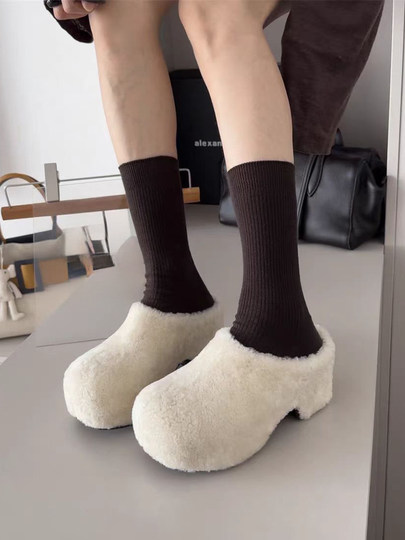 欧洲站2025冬新款羊羔毛厚底轻便软底增高包头半拖鞋女外穿毛毛鞋