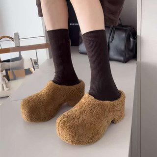 European Station 2025 Winter New Style Lamb Wool Thick-Soled Lightweight Soft-Soled Height-Increasing Closed-Toe Half Slippers Women's Outdoor Furry Shoes