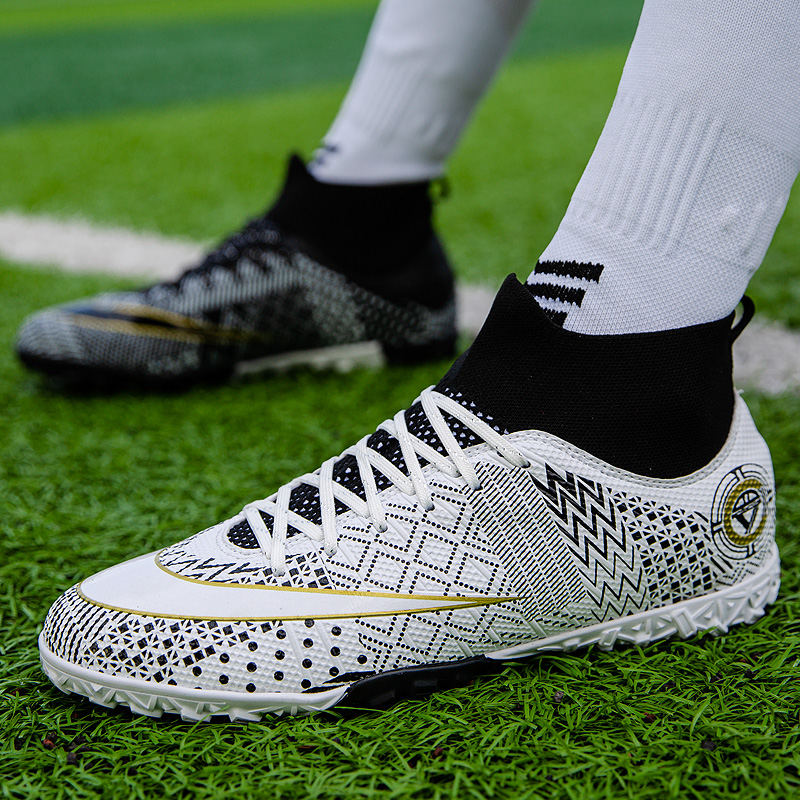 C Romésie High Help Soccer Shoe Men's Broken AG Short Spikes Assassin TF Children Students Anti Slip Grass Training Sneakers 