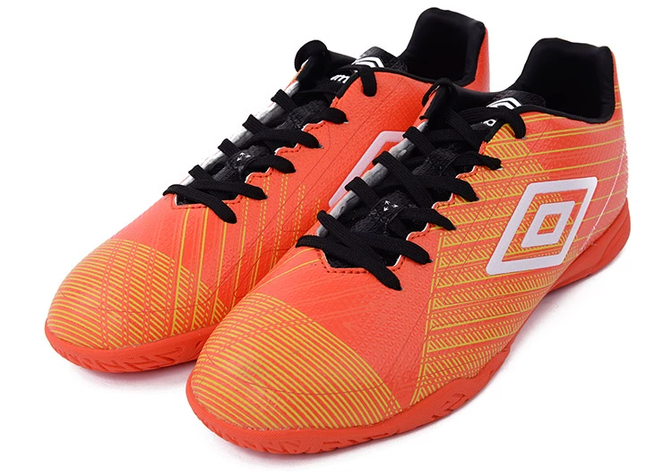 Giày nam Umbro yin sneakers Giày thi đấu IC đào tạo giày bóng đá nam UCB90133