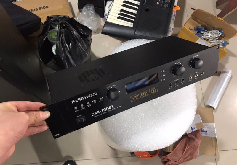 Party house DAK-780EX third-generation front-end effector karaoke mixer anti-whistling processor