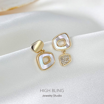 Classic high sense natural shell mosquito incense plate ear clip no ear holes female commuter wild earrings earrings female silver needle