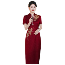 High-end acetic acid mothers wedding banquet dress summer style noble temperament slimming wedding mothers dress cheongsam young style