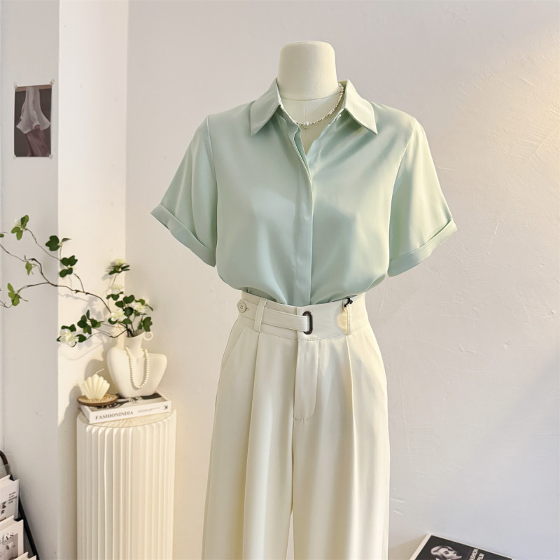 Light Green Lapel Satin Short-Sleeved Shirt for Women 2026 Summer Drapey Elegant Commuter Shirt Professional Formal Top Light Green Lapel Satin Short-Sleeved Shirt for Women 2026 Summer Drapey Elegant Commuter Shirt Professional Formal Top