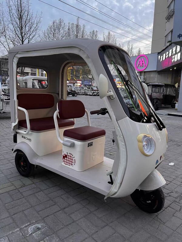 Yadi Cm16 Electric Tricycle, Small Four-Wheeler for Home Use, Child Transport Vehicle Yadi Cm16 Electric Tricycle, Small Four-Wheeler for Home Use, Child Transport Vehicle