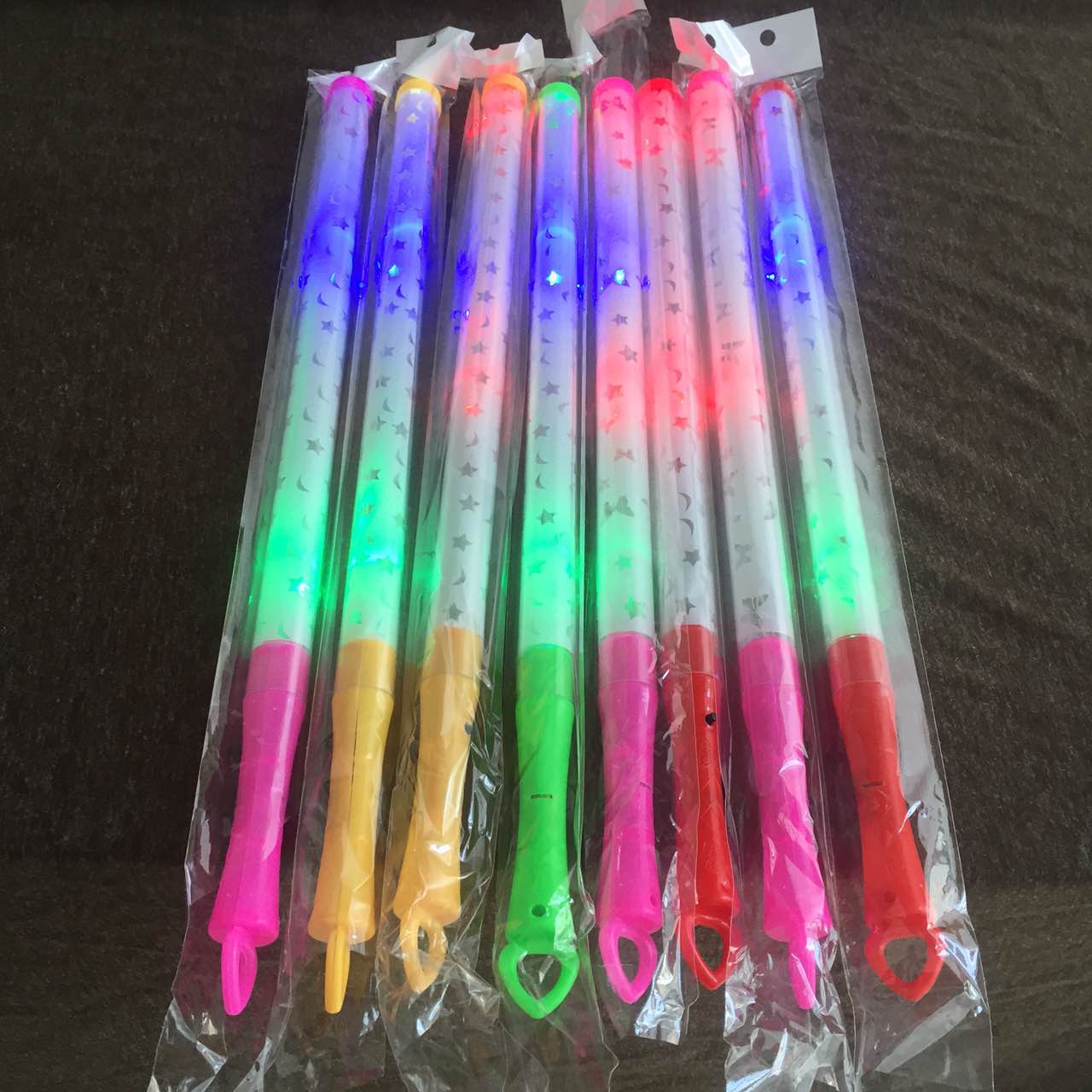 Buổi hòa nhạc cung cấp thanh xốp, que nhựa, đèn LED, que màu - Sản phẩm Đảng / Magic / Hiệu suất trang phục hóa trang halloween