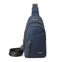 Маленький темно -синий