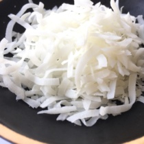 Indonesia dried shredded coconut bulk 1kg coconut baking raw materials Bulk cake bread moon cake dessert decoration