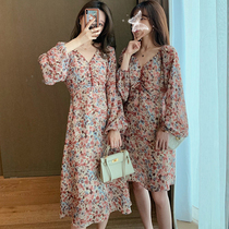 2021 spring new French retro Hepburn wind waist slim temperament long chiffon floral jumpsuit dress