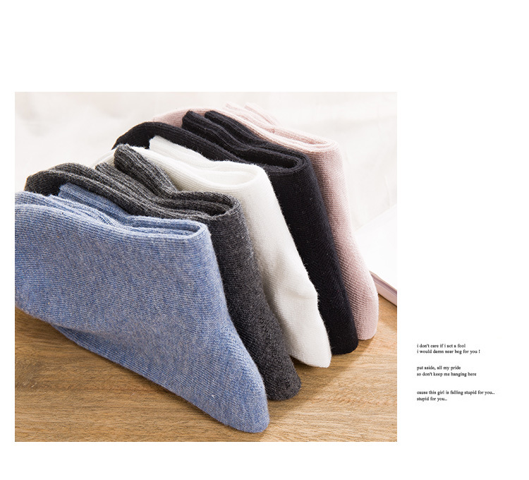 Vớ Nhật Bản mùa thu đông mới thêu dễ thương tình yêu nữ vớ cotton màu rắn dày cotton nữ phiên bản Hàn Quốc của vớ ống quan tat bong day