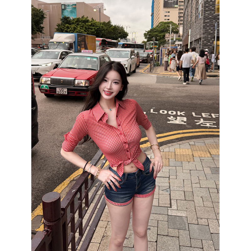 【Farte Shop】Shui Ling Cherry Lapel High-Stretch Mesh Plaid Button Shirt for Women Spring/Summer Waist-Cinching Top