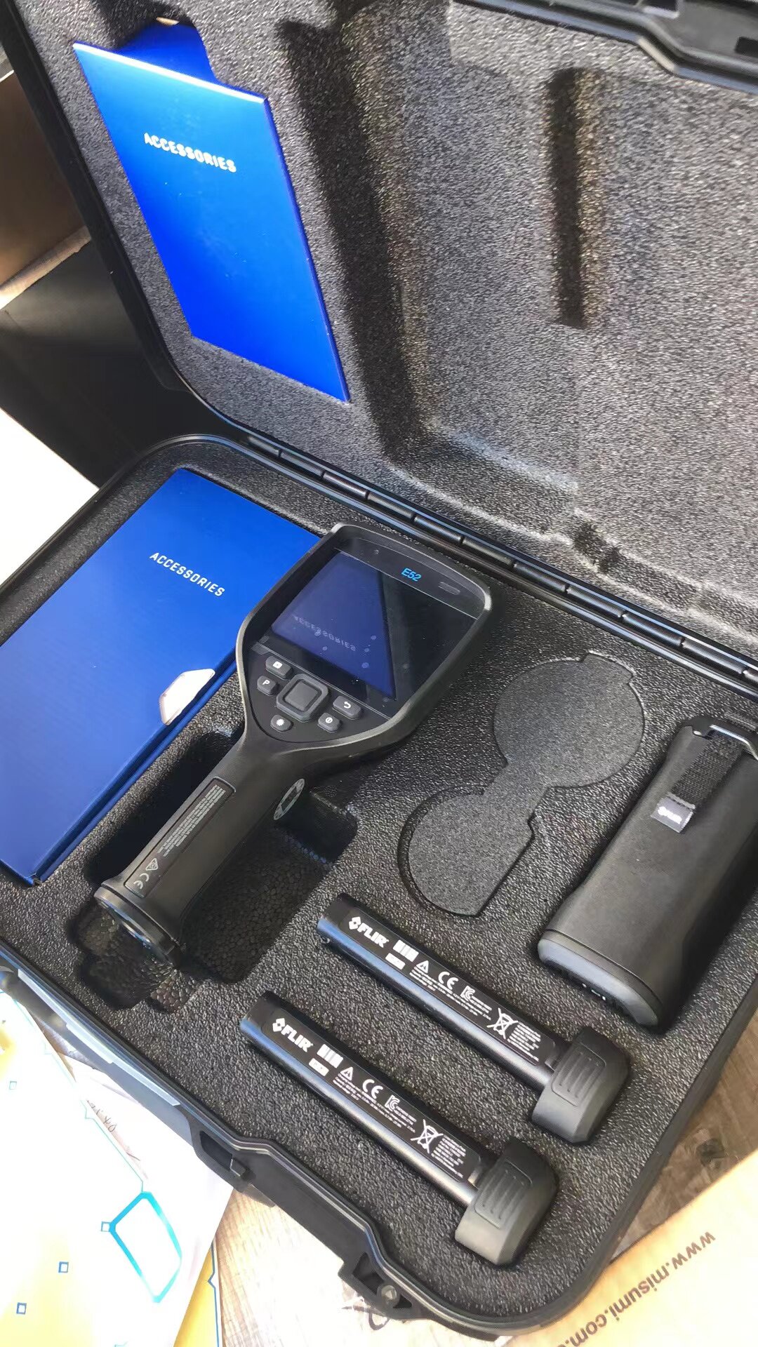 四川省金宏电子 E52 手持式红外热像仪 FLIR