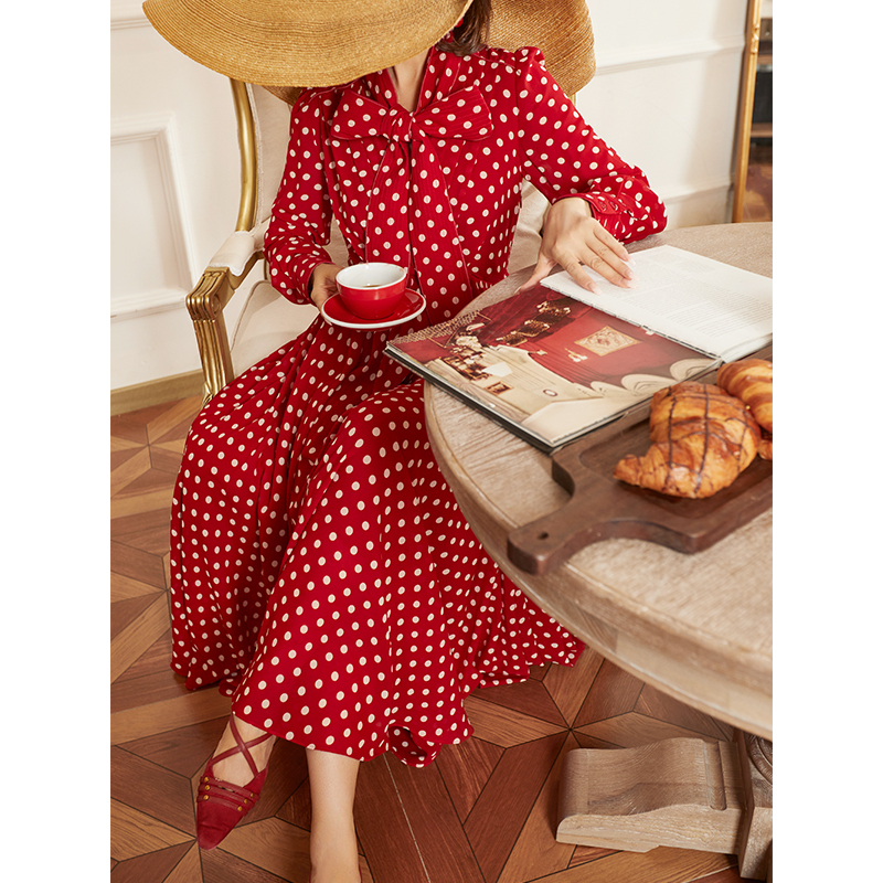 French-Style Light Luxury Red Polka Dot Print Long Dress with Heavy Pleats, Vintage Slimming Dress with a Large Hem 70688