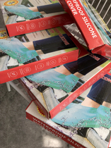 Its very practical to suggest to bring a few rainy days with a couple of rainy and rainy days with a waterproof and anti-fouling elastic soft rubber shoe cover