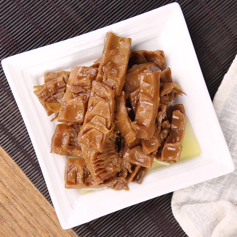 Ningbo specialty Fenghua oil stewed bamboo shoots Instant bagged spicy bamboo shoots Dried bamboo shoots Vegetarian meals Special snacks