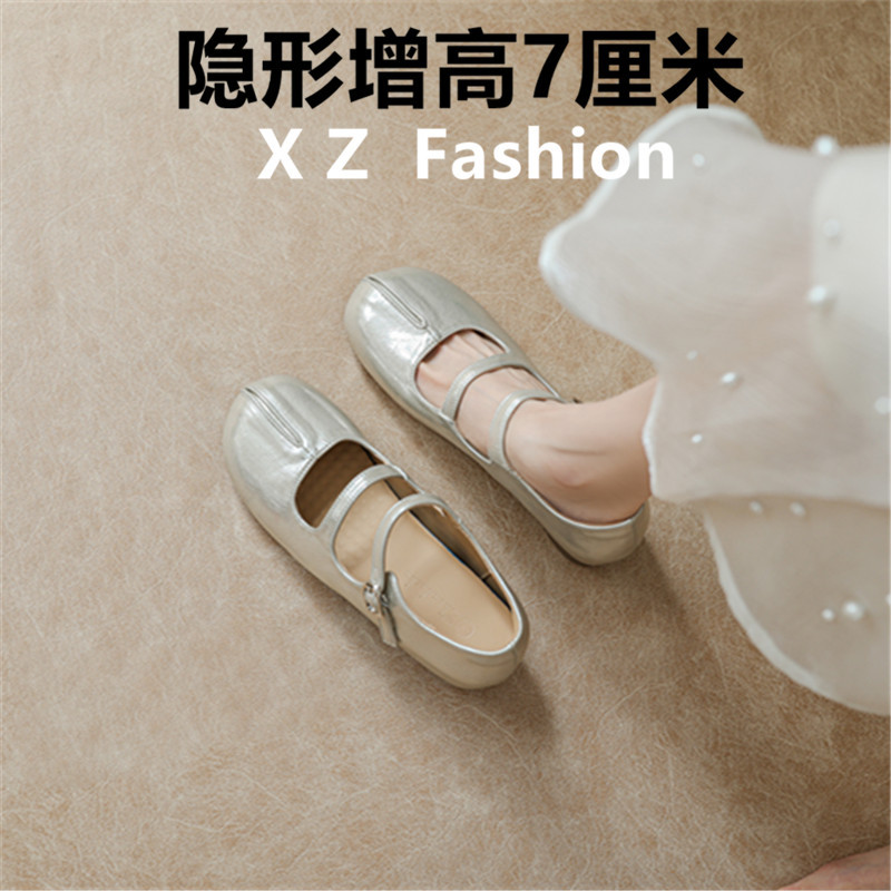 Mary Jane Shoes for Petite Women with Hidden Height Increase, 2026 Autumn New Style, Double Buckle, Faux Split-Toe Pig's Hoof Shoes, Chunky Heel Single Shoes Mary Jane Shoes for Petite Women with Hidden Height Increase, 2026 Autumn New Style, Double Buckle, Faux Split-Toe Pig's Hoof Shoes, Chunky Heel Single Shoes
