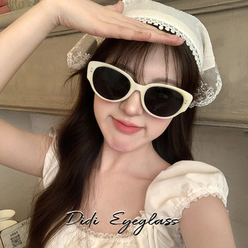 Cat-Eye White Frame Sunglasses for Women 2025 New Style High-End ins Hot Girl Style Photo-Taking Anti-Uv Sunglasses