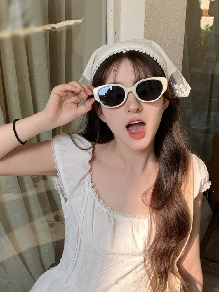 Retro Cat-Eye Sunglasses for Women, High-End 2025 New Style, Anti-Uv Polarized Sunglasses for Photo Taking