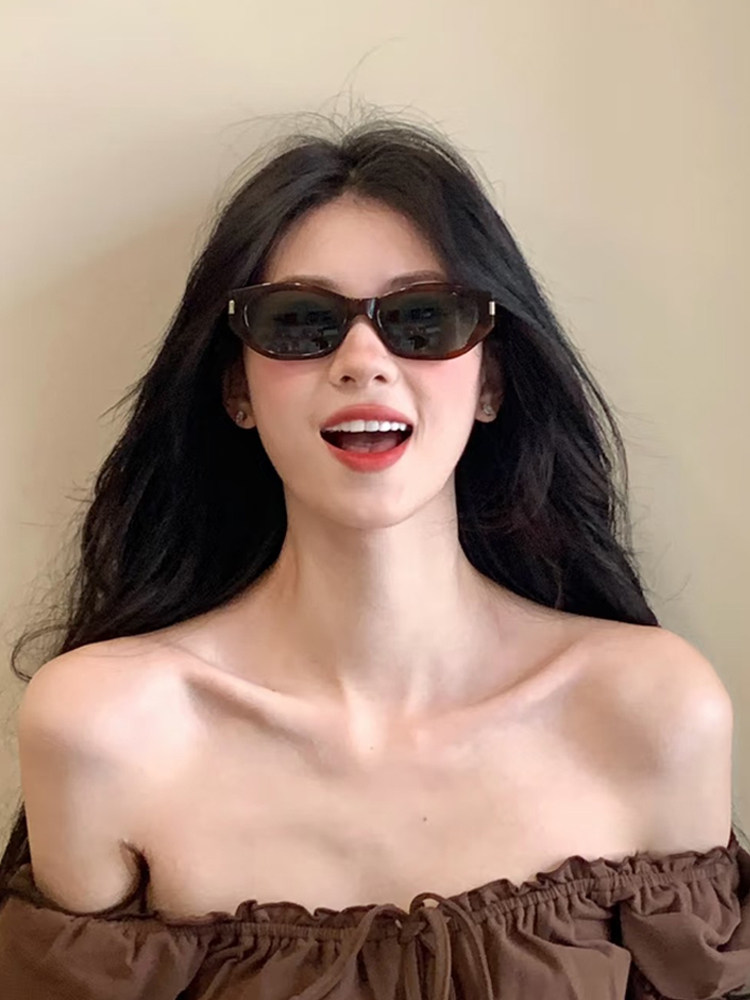 2025 New Retro Cat-Eye Sunglasses for Women, High-End Trendy Hot Girl Vacation Polarized Sunglasses, Round Face Slimming