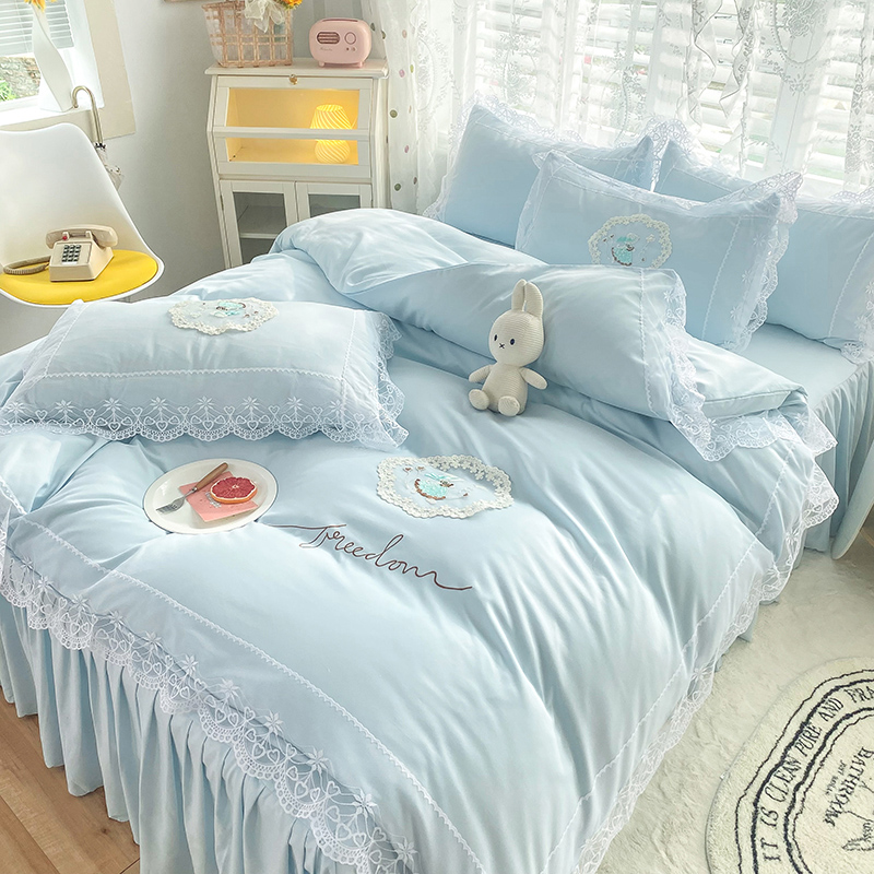 Small fresh light lavish bed dress full cotton four sets high-end bed linen embroidery quilt cover pure cotton lace male main wind covered style
