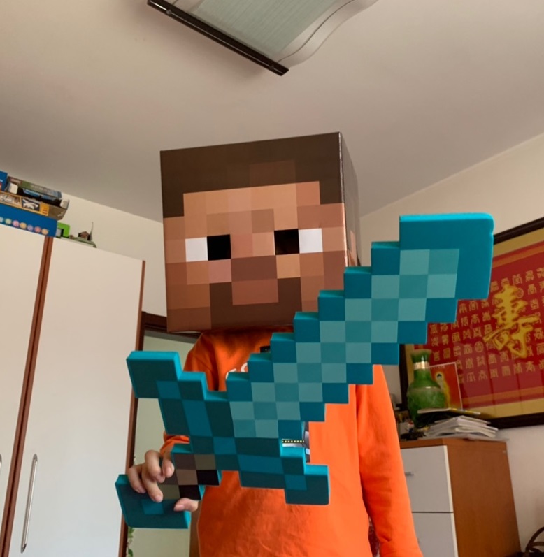 Minecraft Game Toy Sword Knife Foam Diamond Sword Pickaxe Gun Axe Steve Coolie Afraid Cardboard Head Cover Mask
