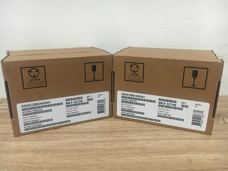 Intel IntelS3520 960G SATA interface new MLC particle enterprise grade