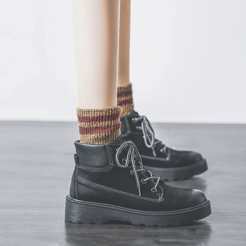 Martens, ретро демисезонные утепленные универсальные низкие короткие сапоги в английском стиле на платформе, в британском стиле, подходят для носки на улице, 2021 года