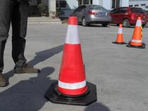 Rubber road cone 70CM reflective road cone barricade cone ice cream bucket traffic cone warning cone safety cone
