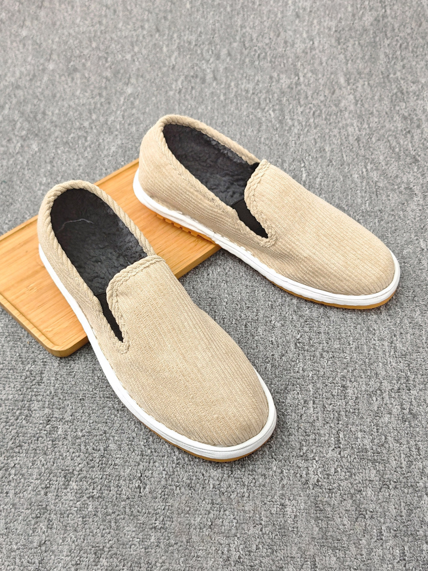 Winter plus velvet old Beijing cloth shoes men's thickened corduroy cloth shoes lazy slip-on warm and comfortable soft-soled shoes