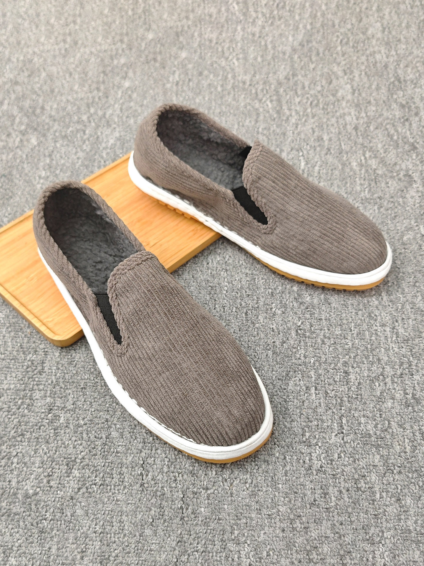 Winter plus velvet old Beijing cloth shoes men's thickened corduroy cloth shoes lazy slip-on warm and comfortable soft-soled shoes