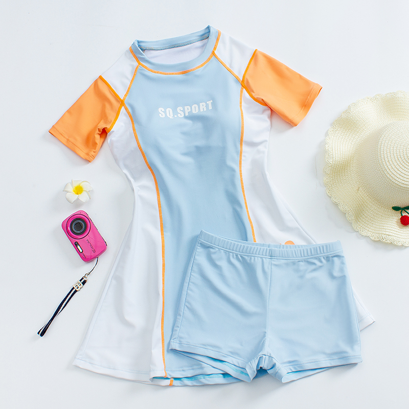 Girl's swimsuit CUHK Tong's 12-15-year-old junior high school student swimsuit teenage fat child to be connected to a toilet version