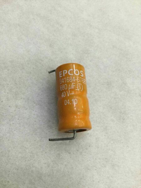 German Siemens EPCOS SlkOREL 40v680uF B41684 axial hair burning class electrolytic capacitor
