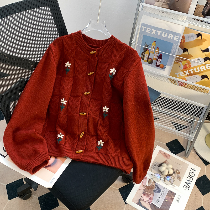 Vintage Embroidered Crochet Horn Button Red Cardigan Sweater for Women, Autumn/Winter 2023 New Knitted Top