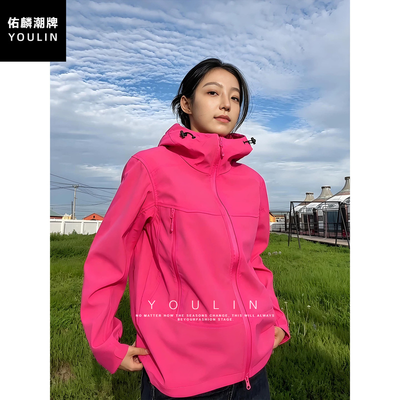 Mountain-Style Softshell Outdoor Jacket for Women, Autumn Windproof and Waterproof Workwear Jacket, American-Style Functional Mountaineering Hooded Jacket